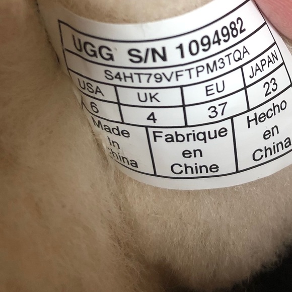 UGG Classic Short Sequin Black Boots - Women's - Picture 7 of 7